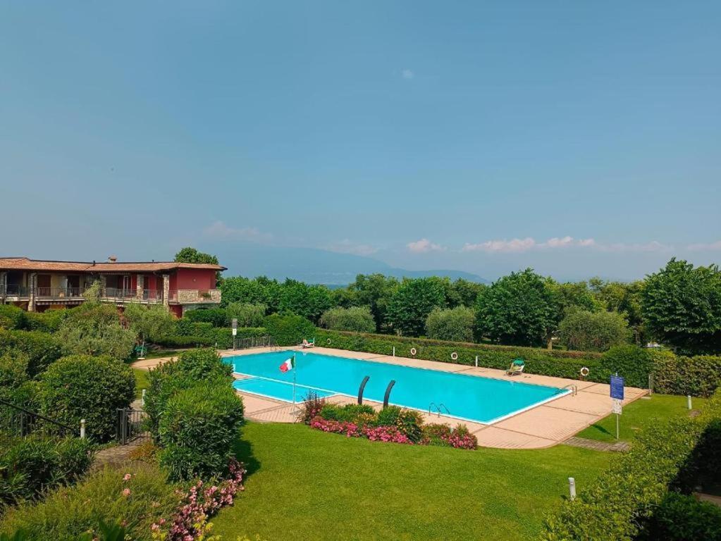 The Romantic Beach - Residence With Pool Manerba del Garda Bagian luar foto